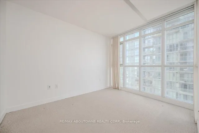 Additional image 11 of 21 Iceboat Terr Unit 2805