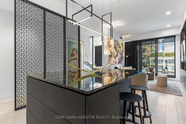 Additional image 7 of 505 Richmond St Unit 419