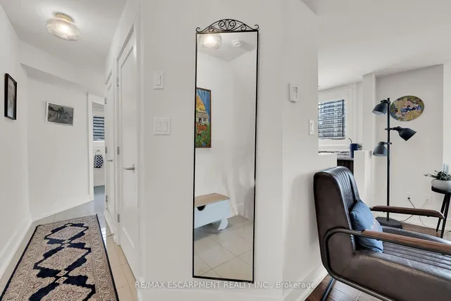 Additional image 29 of 87 Young St