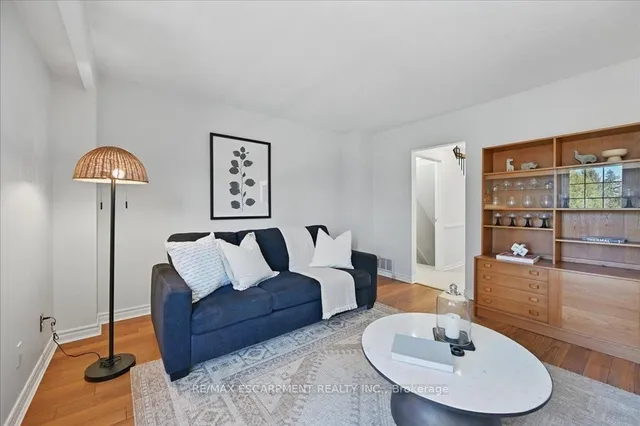 Additional image 9 of 3031 GLENCREST Rd Unit 54