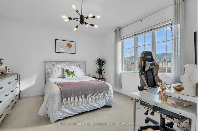 Additional image 28 of 23 Foxmere Rd