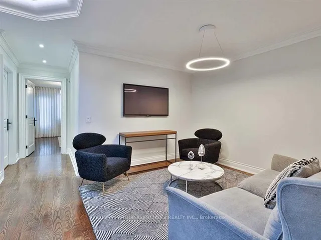 Additional image 27 of 31 Webster Ave