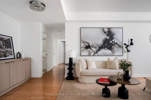 Additional image 16 of 889 Bay St Unit PH4