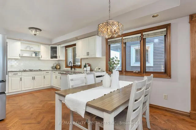 Additional image 8 of 327A Lake Promenade N/A