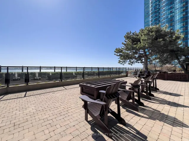 Additional image 30 of 55 Harbour Sq Unit 1617