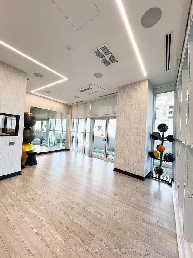 Additional image 19 of 77 Mutual St Unit 2803