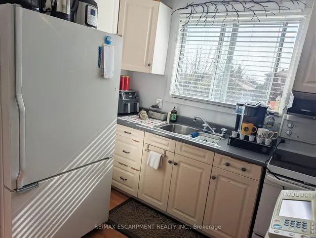 Additional image 15 of 35 Marcia Ave