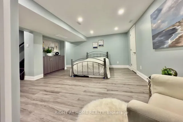 Additional image 38 of 23 Brock St