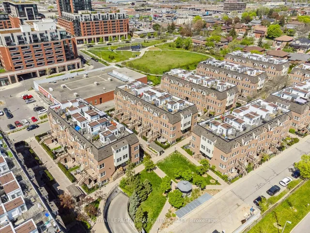 Additional image 35 of 760 Lawrence Ave Unit 61