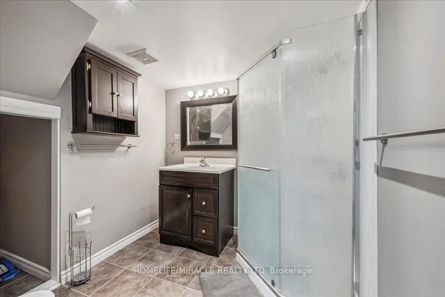 Additional image 31 of 570 Victoria St