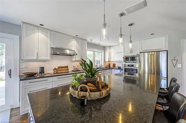 Additional image 6 of 8495 Appleby Line