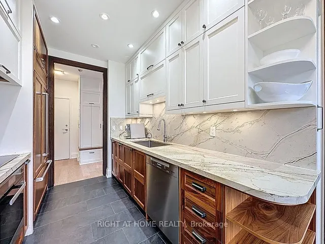 Additional image 35 of 5 Northtown Way Unit 316