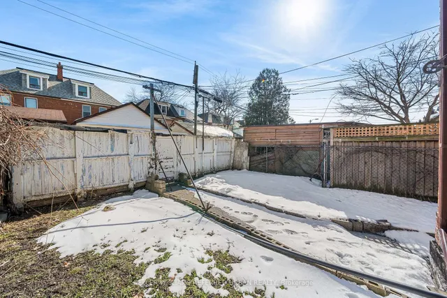 Additional image 16 of 69 Montrose Ave