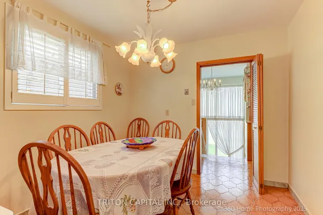 Additional image 9 of 77 Fontainbleau Dr