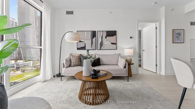 Additional image 9 of 2220 Lake Shore Blvd Unit 1604