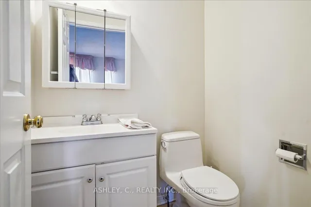 Additional image 29 of 711 Esprit Cres