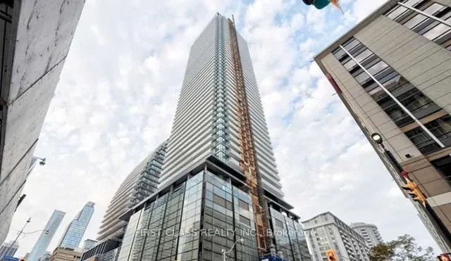 501 Yonge St Unit 4302