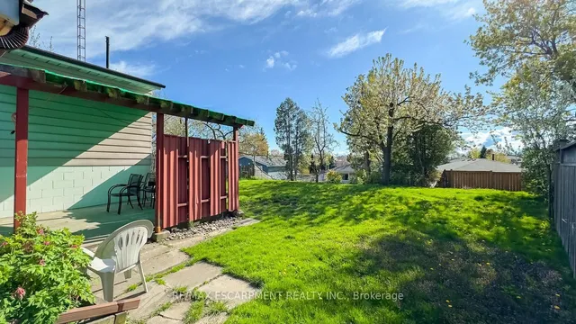 Additional image 38 of 16 Billington Cres