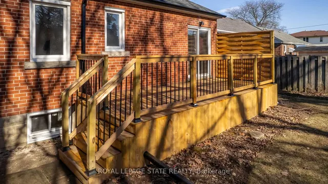 Additional image 43 of 869 Garth St