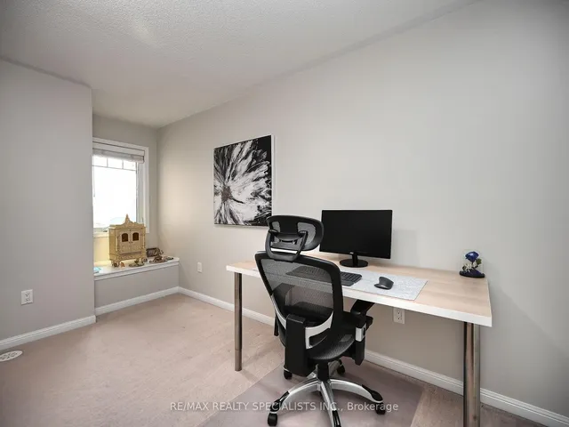 Additional image 43 of 82 Suitor Crt