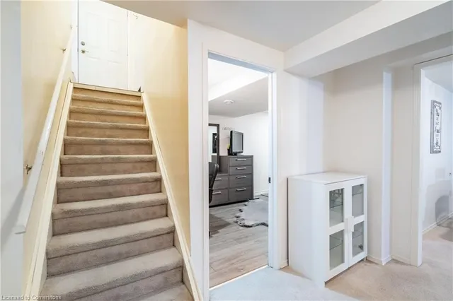 Additional image 21 of 222 Silverbirch Blvd