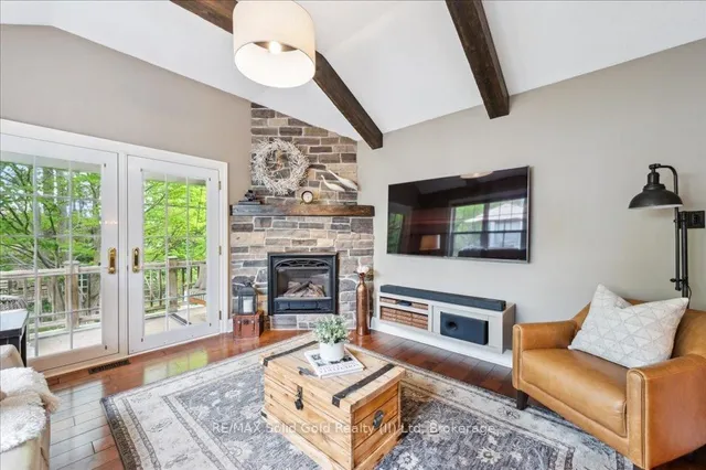 Additional image 12 of 16 Earl St