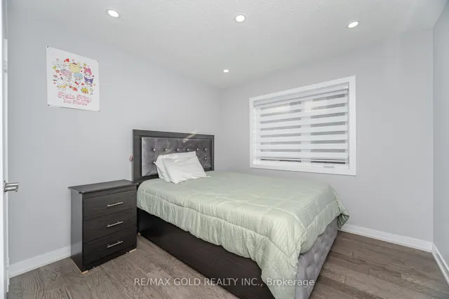 Additional image 34 of 49 Argelia Cres