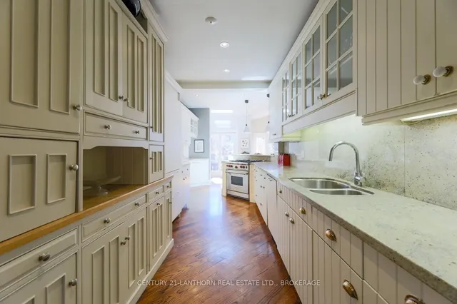 Additional image 10 of 69 Walmsley Blvd