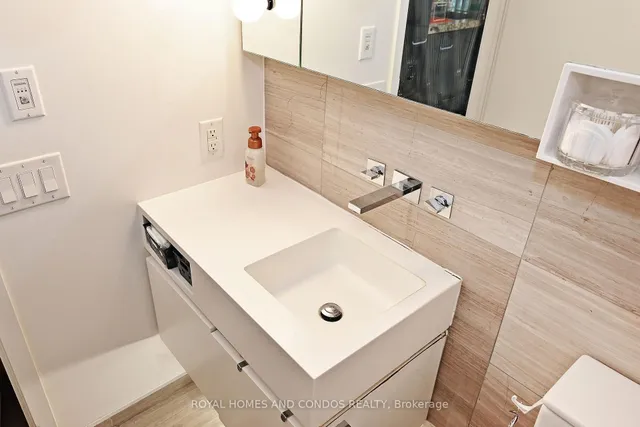 Additional image 24 of 45 Charles St Unit 5103