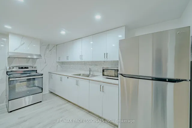 Additional image 29 of 184 Oakmeadow Blvd