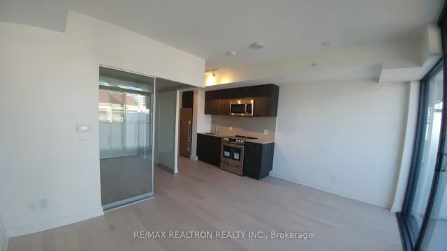 Additional image 16 of 25 Richmond St Unit 1414