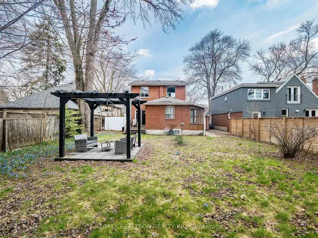 Additional image 43 of 872 Royal York Rd