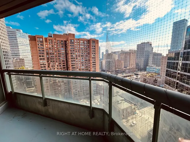 Additional image 10 of 38 Elm St Unit 1812