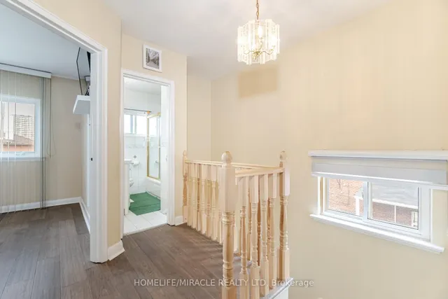 Additional image 20 of 11 Arrowsmith Ave