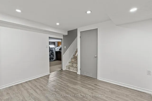 Additional image 21 of 2207 Middlesmoor Cres