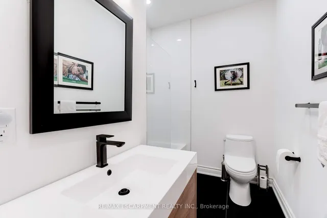 Additional image 30 of 46 Stanley Terr