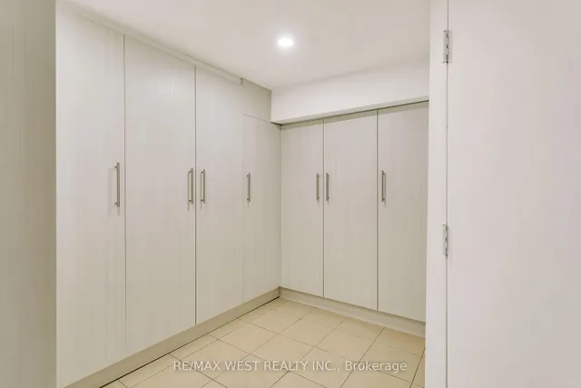 Additional image 44 of 17 Melbourne Ave