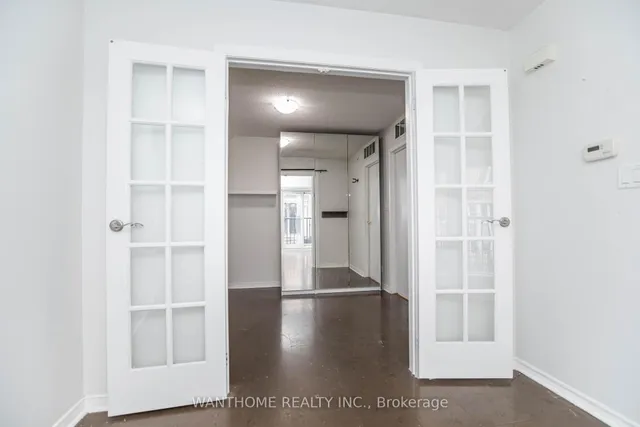 Additional image 22 of 30 Western Battery Rd Unit 318