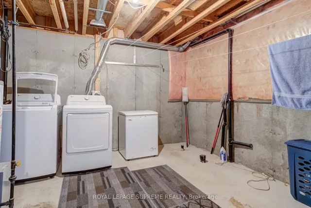 Additional image 31 of 1063 Wallbrook Cres