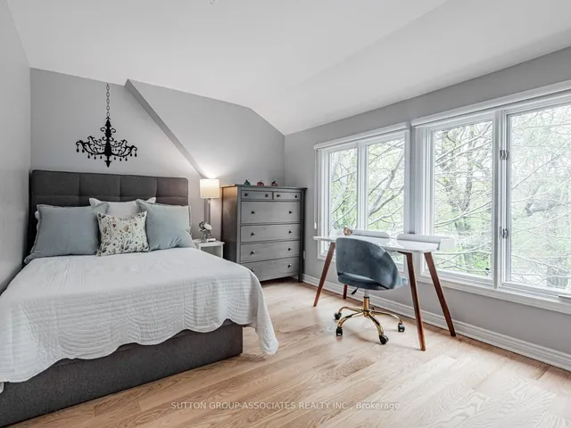 Additional image 26 of 20 Glengrove Ave