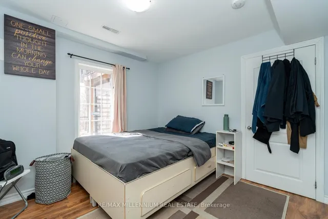 Additional image 46 of 62 Dunvegan Cres