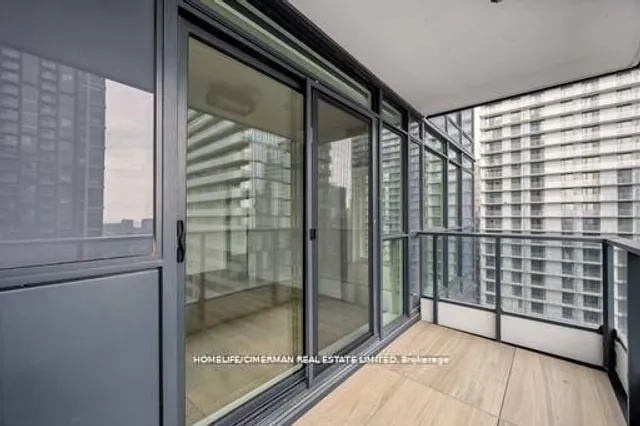 Additional image 28 of 38 Widmer St Unit 3907