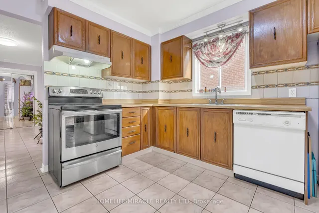 Additional image 22 of 4 Colchester Ave