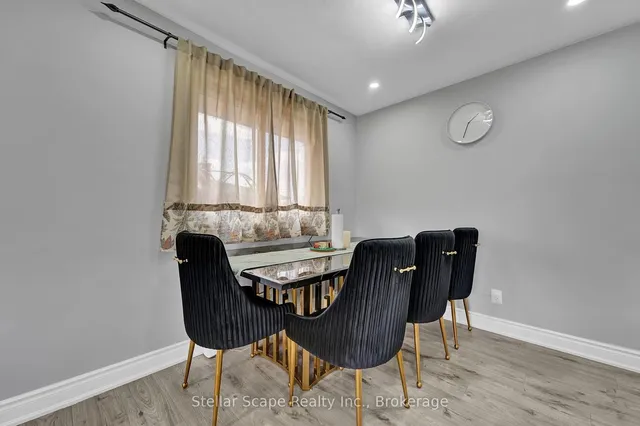 Additional image 16 of 42 Tupper Cres