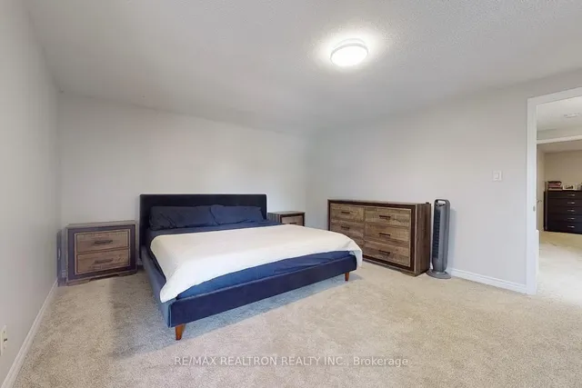 Additional image 21 of 5411 Lakeshore Blvd Unit 2