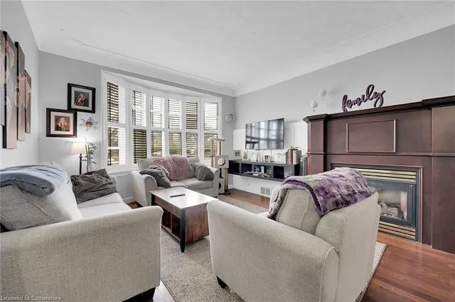 Additional image 4 of 31 Centennial Pky