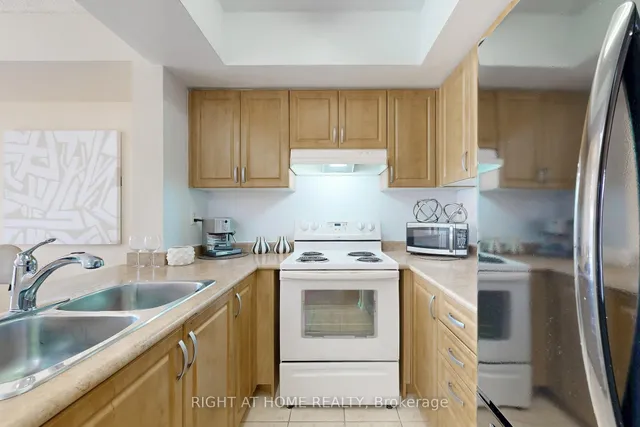 Additional image 10 of 3049 Finch Ave Unit 2006