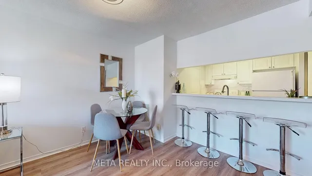 Additional image 6 of 1765 Queen St Unit 306
