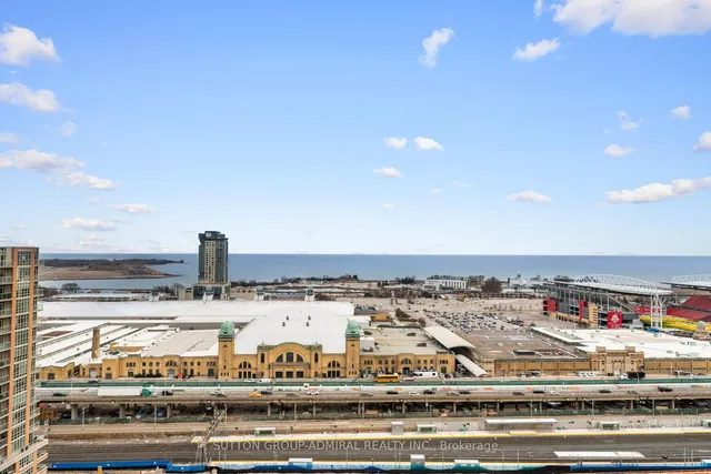 Additional image 34 of 135 East Liberty St Unit 1901