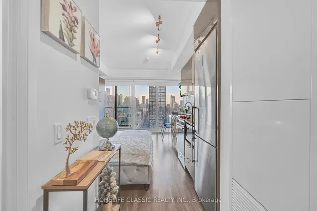 Additional image 3 of 251 Jarvis St Unit 2911